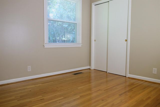 2802 Valley Rd, Nashville, TN 37215