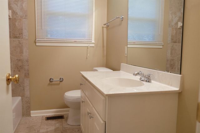 2802 Valley Rd, Nashville, TN 37215