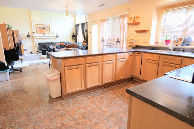 180 Bittersweet Way, Lexington, KY 40515