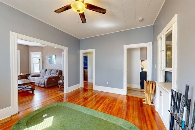 14 Bayard St, Boston, MA 02134