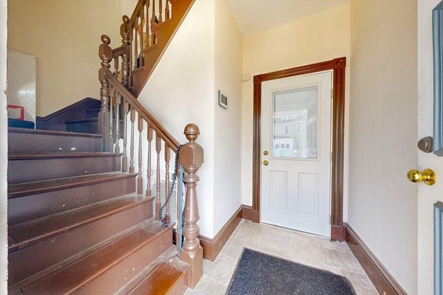 14 Bayard St, Boston, MA 02134