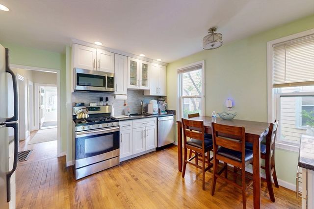 14 Bayard St, Boston, MA 02134