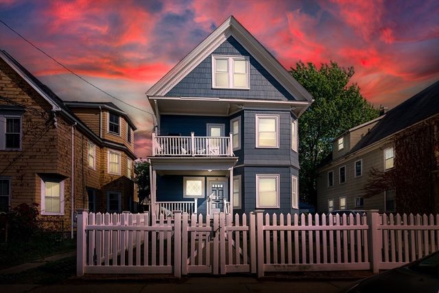 14 Bayard St, Boston, MA 02134