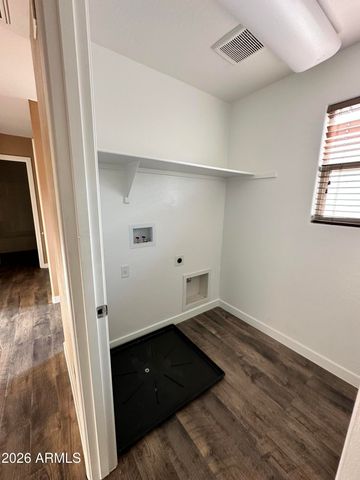 2477 N 73RD Drive, Phoenix, AZ 85035