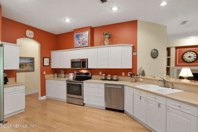 573 GOLDEN LINKS Drive, Orange Park, FL 32073