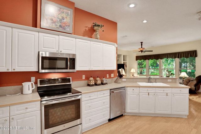 573 GOLDEN LINKS Drive, Orange Park, FL 32073