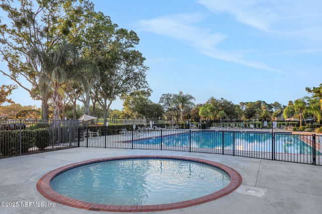 573 GOLDEN LINKS Drive, Orange Park, FL 32073