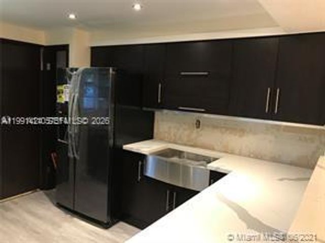 1540 NE 191st St 125, Miami, FL 33179