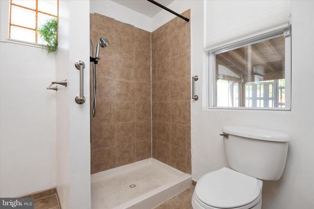 207 W 11TH AVE, Brooklyn, MD 21225