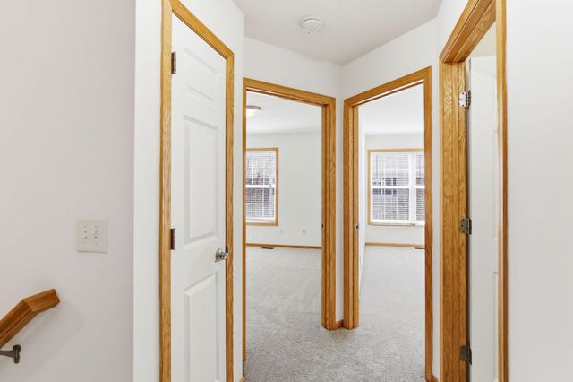 5206 Scott Trail, Robbinsdale, MN 55422