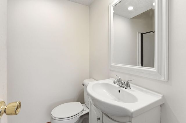 5206 Scott Trail, Robbinsdale, MN 55422