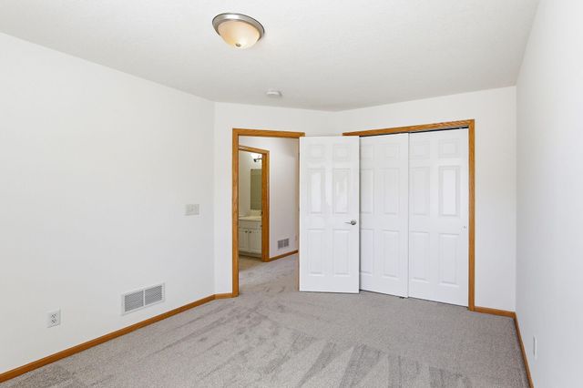 5206 Scott Trail, Robbinsdale, MN 55422