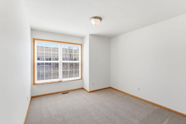 5206 Scott Trail, Robbinsdale, MN 55422