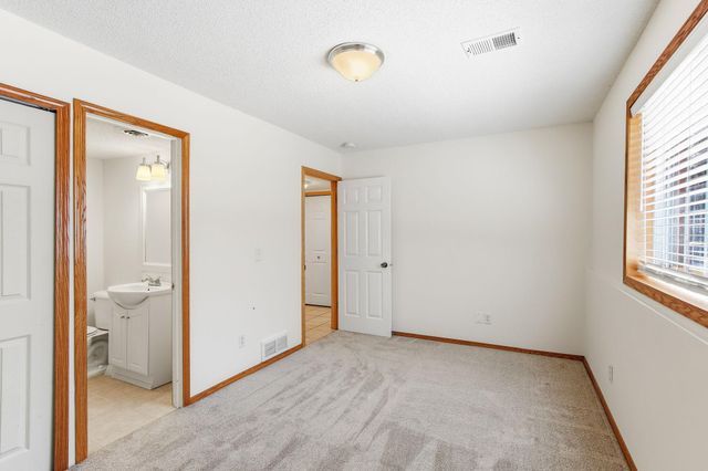 5206 Scott Trail, Robbinsdale, MN 55422
