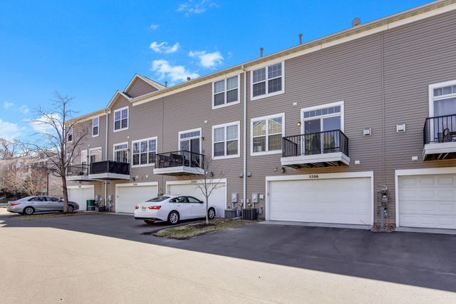 5206 Scott Trail, Robbinsdale, MN 55422