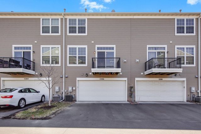 5206 Scott Trail, Robbinsdale, MN 55422