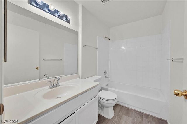 8410 Eldora Avenue 2043, Las Vegas, NV 89117