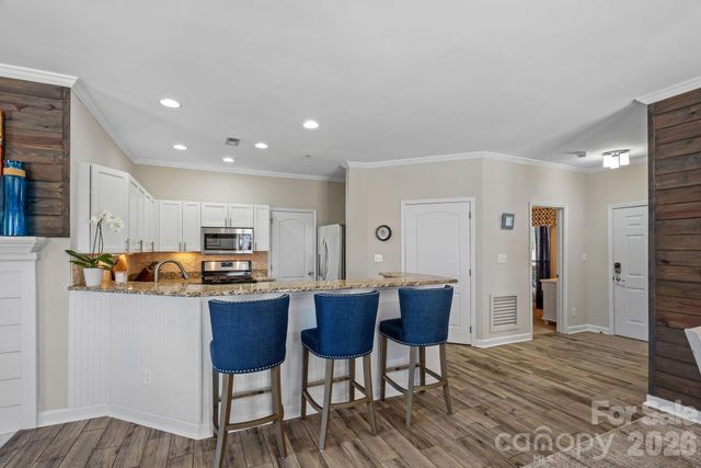 18609 Harborside Drive, Cornelius, NC 28031