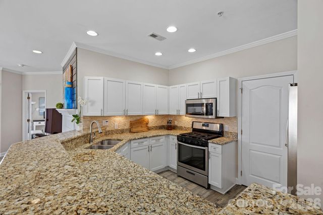 18609 Harborside Drive, Cornelius, NC 28031