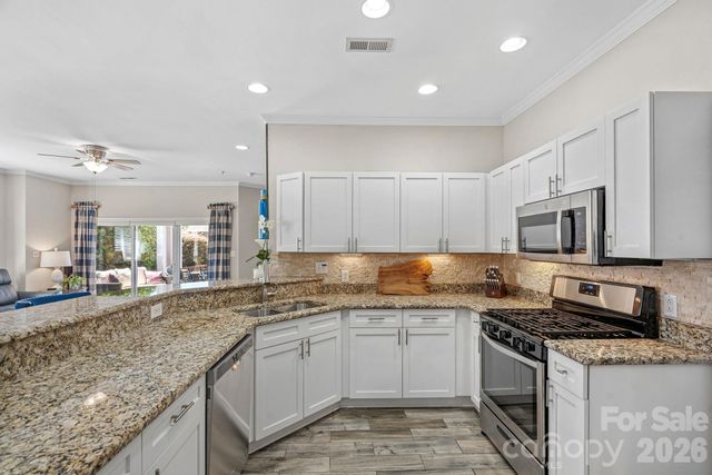18609 Harborside Drive, Cornelius, NC 28031
