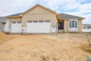 818 Almond Ave Avenue, Harrisburg, SD 57032