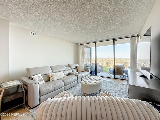 1301 1ST Street S 103, Jacksonville Beach, FL 32250