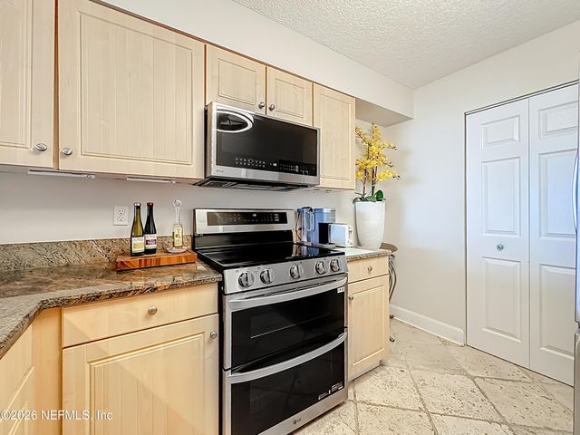 1301 1ST Street S 103, Jacksonville Beach, FL 32250