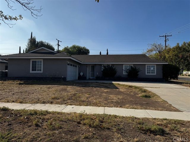 510 W Hacienda, Corona, CA 92882