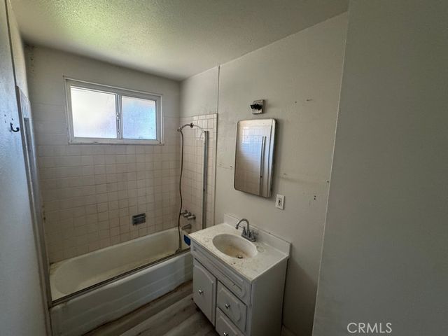 510 W Hacienda, Corona, CA 92882