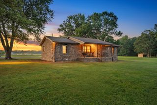 93 Jean Dr, Tullahoma, TN 37388