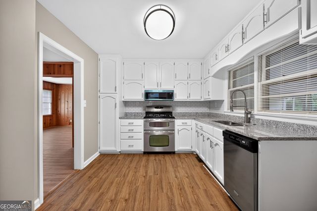 190 Forrest Avenue, Fayetteville, GA 30214