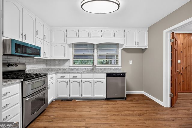 190 Forrest Avenue, Fayetteville, GA 30214