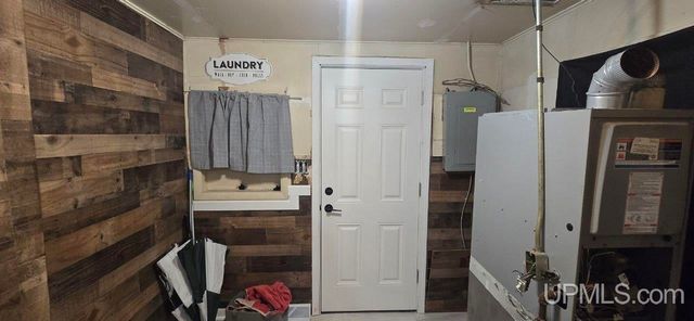 1065 Boston Avenue, Waterford, MI 48328