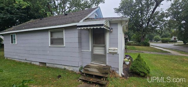 1065 Boston Avenue, Waterford, MI 48328