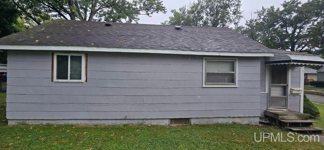 1065 Boston Avenue, Waterford, MI 48328