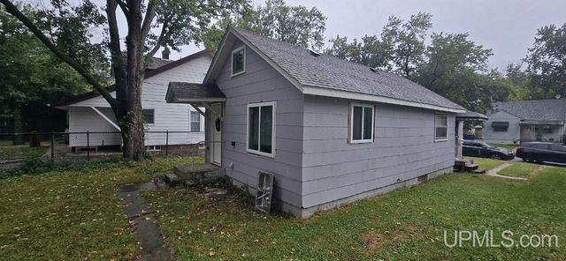 1065 Boston Avenue, Waterford, MI 48328