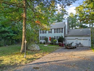 77 Millstone Ln, Middleboro, MA 02346