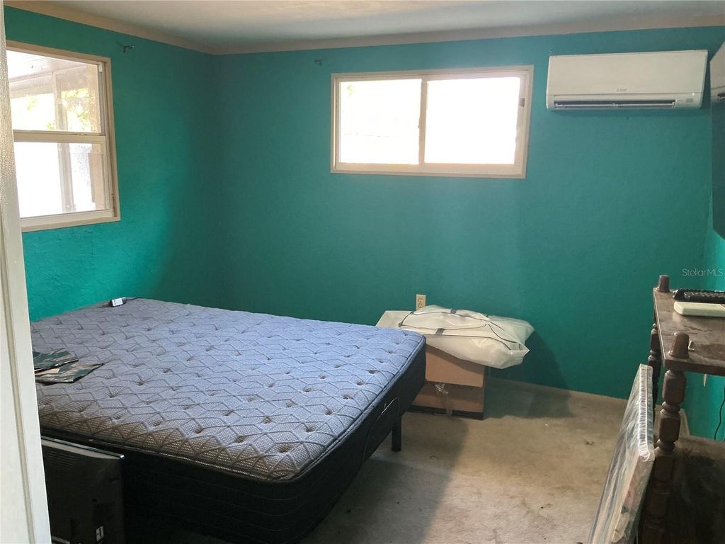 Image 12 of property listing at 10791 105TH STREET, Largo, FL 33773