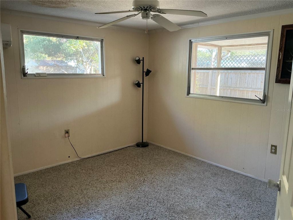 Image 10 of property listing at 10791 105TH STREET, Largo, FL 33773