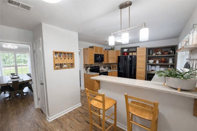 182 Blossom, Hilltop Lakes, TX 77871