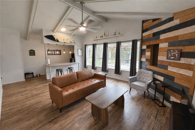 182 Blossom, Hilltop Lakes, TX 77871