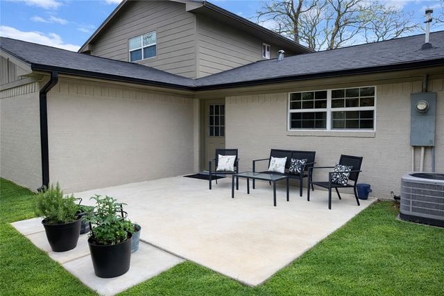 182 Blossom, Hilltop Lakes, TX 77871