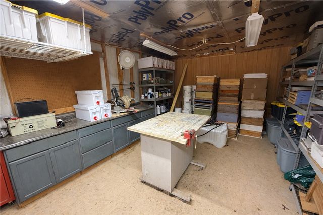 182 Blossom, Hilltop Lakes, TX 77871