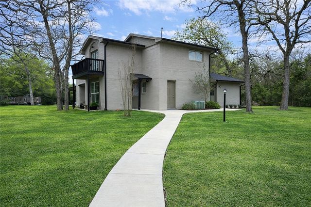 182 Blossom, Hilltop Lakes, TX 77871