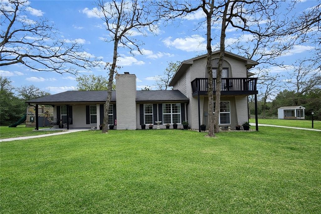 182 Blossom, Hilltop Lakes, TX 77871 — photo 5