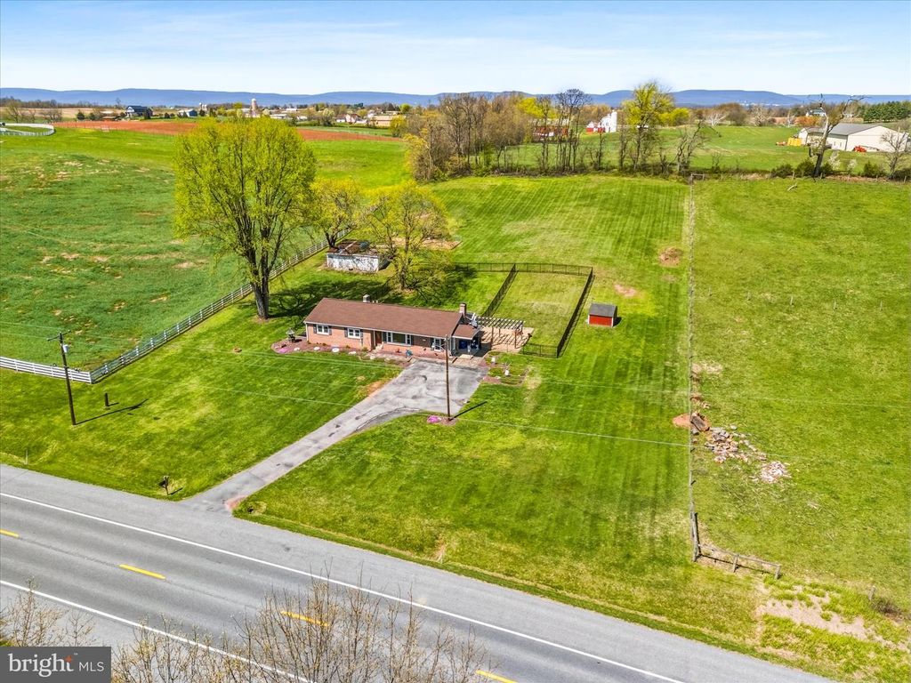 Image 1 of property listing at 12734 WOODSBORO PIKE, Keymar, MD 21757