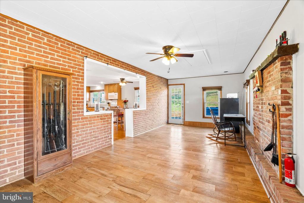 Image 11 of property listing at 12734 WOODSBORO PIKE, Keymar, MD 21757