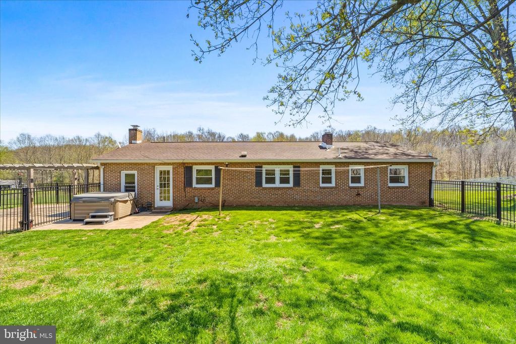 Image 37 of property listing at 12734 WOODSBORO PIKE, Keymar, MD 21757