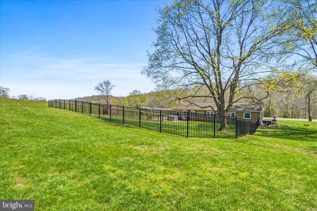 Image 42 of property listing at 12734 WOODSBORO PIKE, Keymar, MD 21757