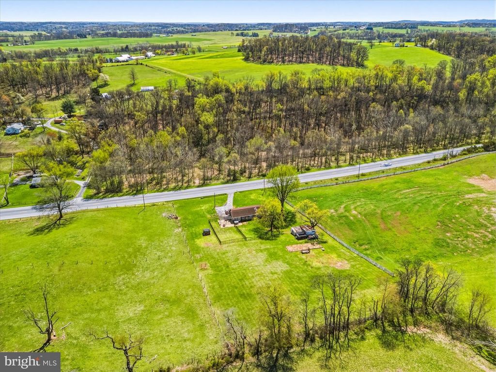 Image 51 of property listing at 12734 WOODSBORO PIKE, Keymar, MD 21757